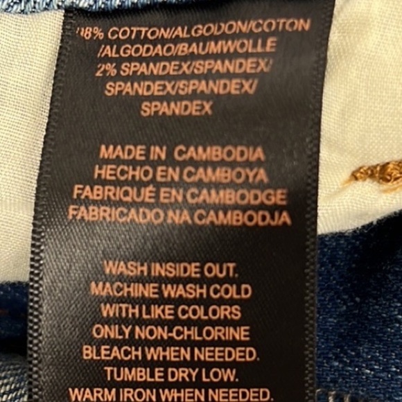 FRYE Denim 5 pocket jeans in a medium wash. Size 10. - Picture 7 of 8